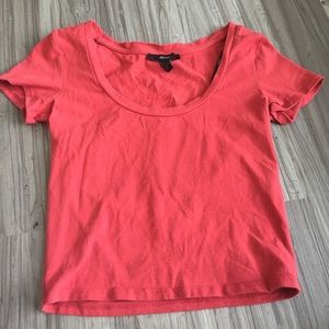 coral colored crop top